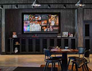 Sảnh chờ 2 Moxy Atlanta Midtown