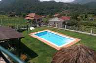 Swimming Pool Casas Rurales A Chairiña Y A Revolta