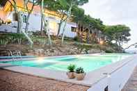 Swimming Pool Apartaments Cap Sa Sal