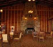 ร้านอาหาร 7 Old Faithful Lodge & Cabins - Inside the Park