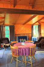 Bedroom 4 Stanley Lakeside Spa Cabins