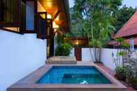 Swimming Pool Villa Nikkie 2