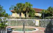 Swimming Pool 3 Fort Myers Luxury Vacation Condo