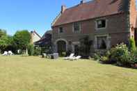 Ruang Umum Chambres d'hotes, Le Manoir de Neuville