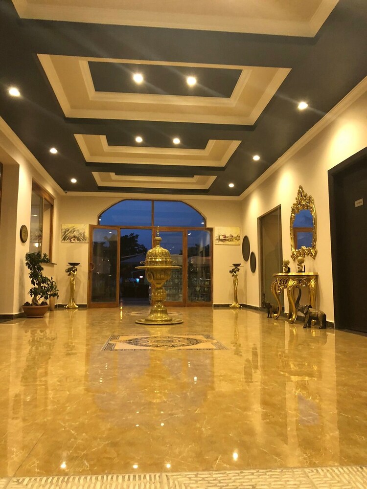 Lobby Tatilya Resort Hotel