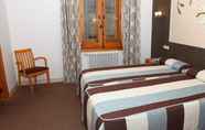 Phòng ngủ 7 Hotel Monasterio de Leyre