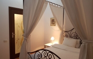 Kamar Tidur 7 Bucharest Boutique Accommodation