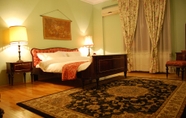 Kamar Tidur 4 Bucharest Boutique Accommodation