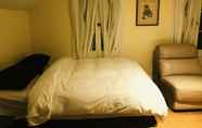 Kamar Tidur 6 white swan house