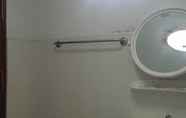 Toilet Kamar 5 Pings Farmstay