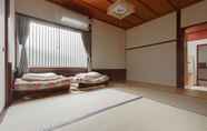 Bedroom 2 Tarbo's House Nishikitsuji : Free Parking, Pet OK