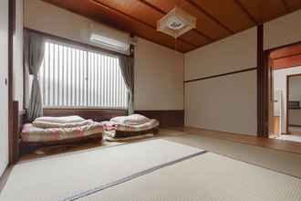 Bedroom 4 Tarbo's House Nishikitsuji : Free Parking, Pet OK