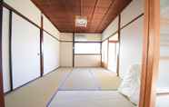 Bedroom 3 Tarbo's House Nishikitsuji : Free Parking, Pet OK