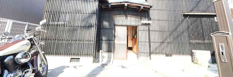 Exterior Tarbo's House Nishikitsuji : Free Parking, Pet OK