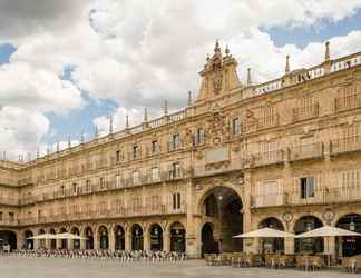 Exterior 2 Salamanca Luxury Plaza