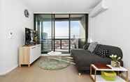 Ruang untuk Umum 2 Indie, 2BDR Docklands Apartment