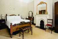 Bilik Tidur Kiltariff Hall Country House