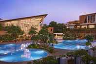 Swimming Pool Taj Aravali Resort & Spa