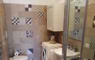 In-room Bathroom 5 Corso Messina