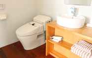 Toilet Kamar 5 OceanVilla Yuninohama