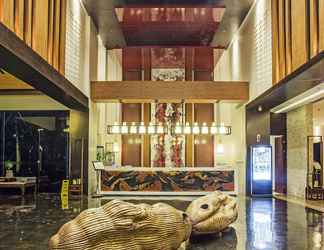 Lobby 2 Wuyi Mountain Resort