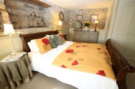 Bedroom The Cornmill Stable Cottages