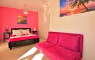 Bedroom 3 Luxury Suites in Stavromenos