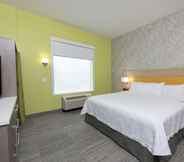 Bedroom 2 Home2 Suites by Hilton Indianapolis Airport