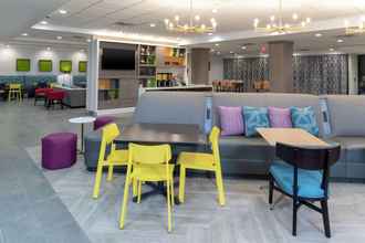 Lobby 4 Home2 Suites by Hilton Indianapolis Airport