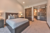 Bedroom Blackstone by Canyons Village Rentals