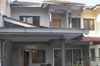 Luar Bangunan Home Guesthouse