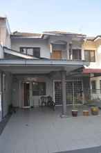 Luar Bangunan 4 Home Guesthouse