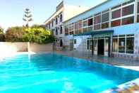 สระว่ายน้ำ Hotel Ribis