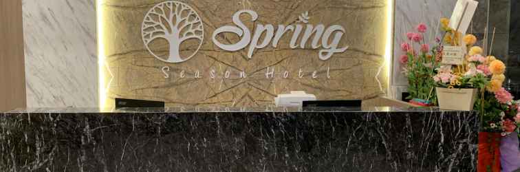 Lobi Spring Season Hotel