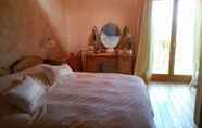 Bedroom 4 La Cocagnière - In a rural location