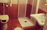 Phòng tắm bên trong 5 Hotel Residence Maria Grazia