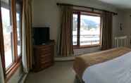 Bedroom 3 Jasper Inn & Suites by INNhotels