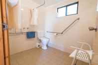 In-room Bathroom Edithburgh Caravan Park