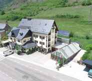 Nearby View and Attractions 2 Hotel Edelweiss