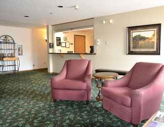 Lobby 2 Carrington Inn & Suites