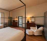 Bedroom 4 Shaker Village of Pleasant Hill