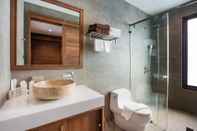 In-room Bathroom Villa Palavee B2