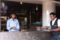 Bar, Cafe and Lounge Hotel Pooja International