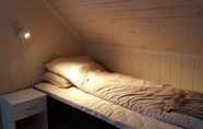Bedroom 3 Senja Arctic Lodge AS