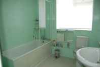 Phòng tắm bên trong Aspens BNB
