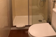 In-room Bathroom Apartments Center Santos