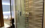 In-room Bathroom 6 RIOSHOUSE Henley