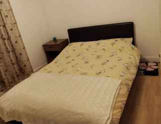 Kamar Tidur 2 2 Bed Apartment in Basingstoke