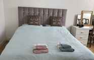 Bedroom 4 2 Bed Apartment in Basingstoke