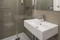 In-room Bathroom Be Flats Turia